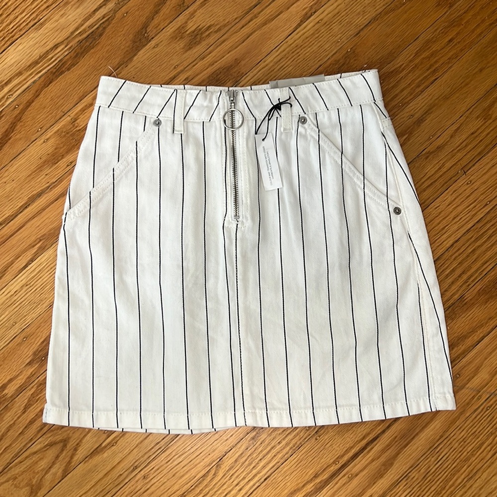 Moto skirt. - Picture 1 of 8